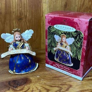 Hallmark Keepsake Ornament Angel of the Nativity Madame Alexander Holiday angels